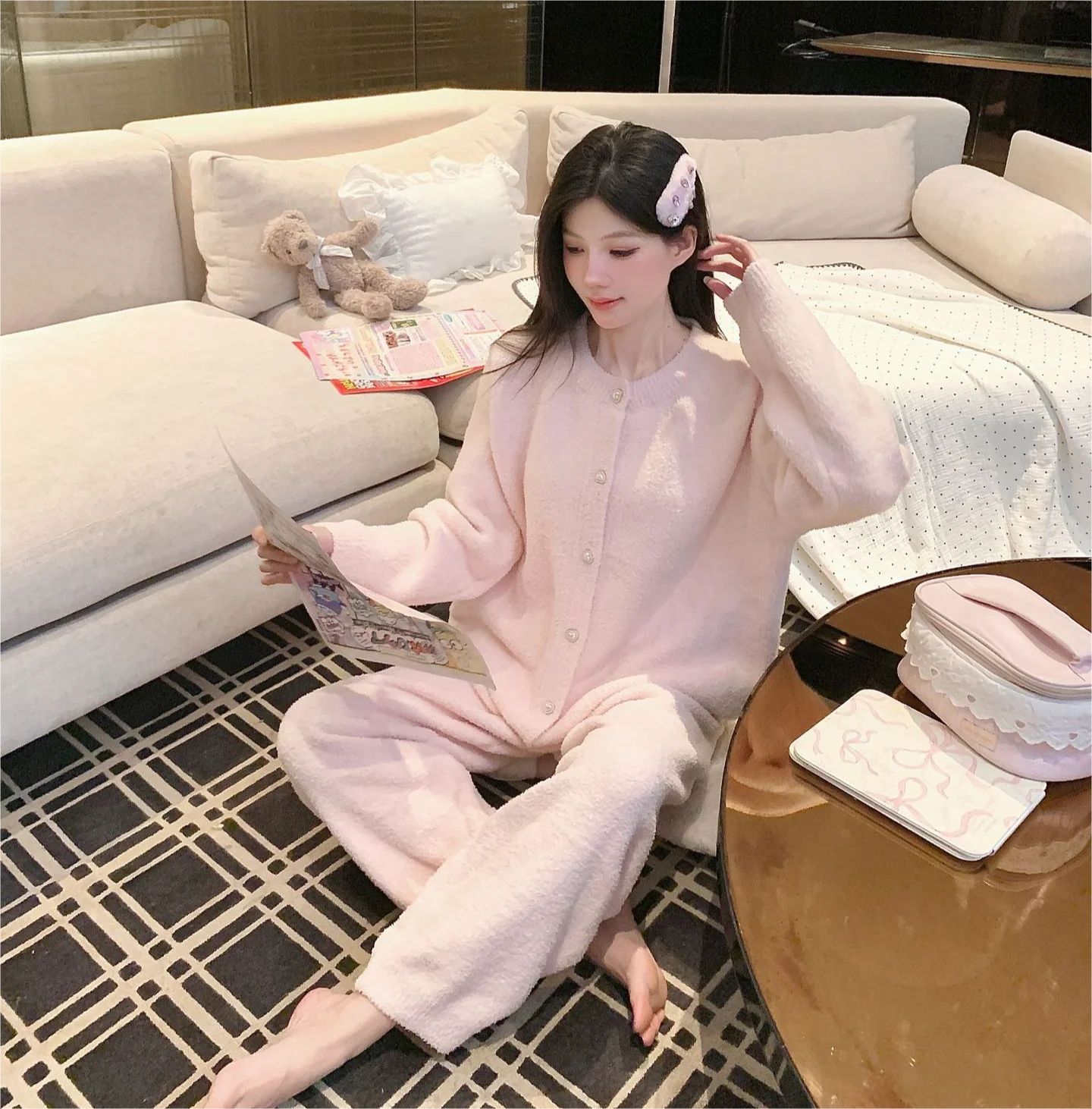 Temperament small fragrance half flannel pajamas solid color pearl button, round neck cardigan, autumn winter new home clothes