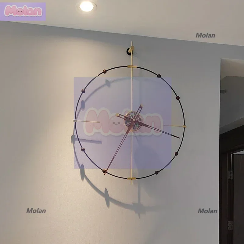 

Personality minimalist Spanish wall clock living room creative fashion light luxury Internet celebrity 2023 table wall mute
