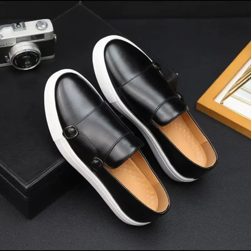 

New Men Casual Sports Shoes PU Flat Comfort Outdoor Travel Shoes British Business Fashion Le Fu Shoes Size 38-46 Men Shoes