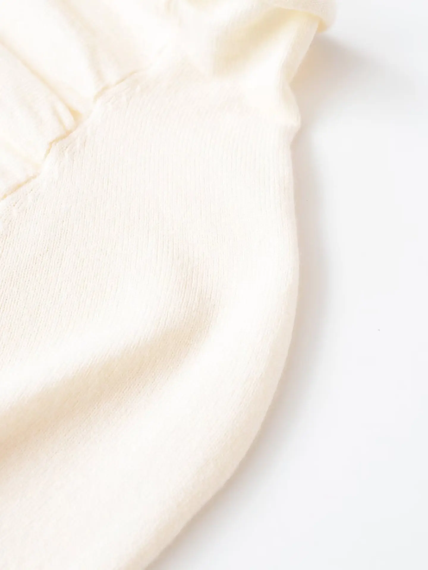 Estilo europeu e americano 2025 novo inverno feminino elegante e versátil suéter de manga comprida com gola alta