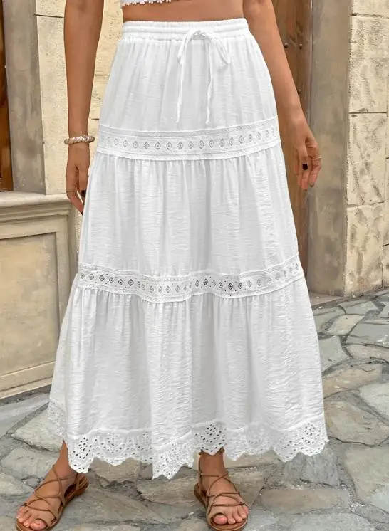 กระโปรงผู้หญิงกระชับสัดส่วนพร้อมเชือกผูกสีทึบและดีไซน์เอวสูงที่สดใส หวาน และสง่างาม เหมาะสำหรับวันหยุดพักผ่อนที่ชายหาด