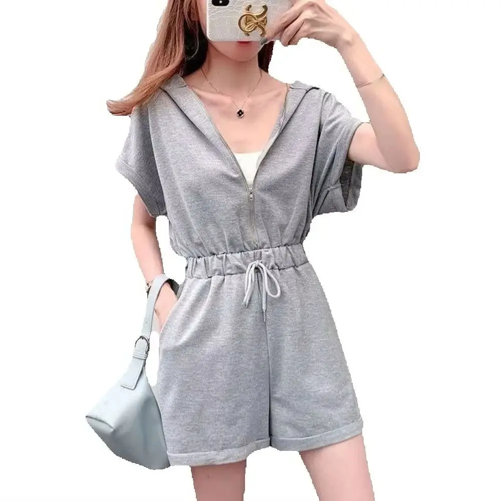 ผู้หญิงลําลองJumpsuits Rompersฤดูร้อนใหม่ขนาดเล็กHoodedกางเกงขากว้างบอดี้สูทสไตล์เกาหลีผูกเอวกางเกงขาสั้นชุดPlaysuits