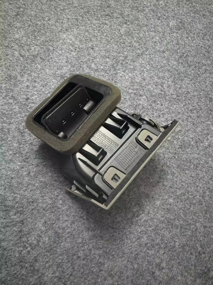 For NISSAN 2006-2011 SYLPHY Instrument Panel Left and Right Sides Air Conditioning Vent Air Outlet Grey