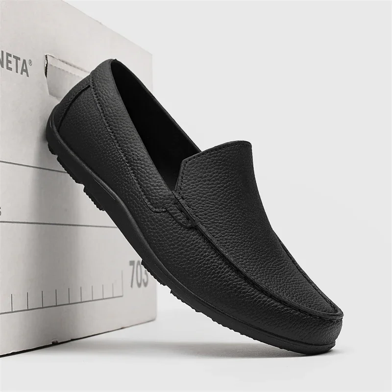 Men Chef Shoes Man Summer Beach Slippers Water-proof Oil-proof Kitchen Shoes Non-slip Garden Clogs Hotel Work Shoe EVA Sandal