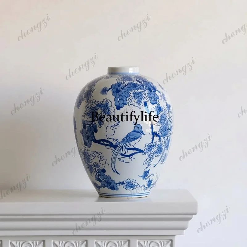 Purely hand-painted and fruitful, vase retro grape flower and bird vase, living room entrance, ornament