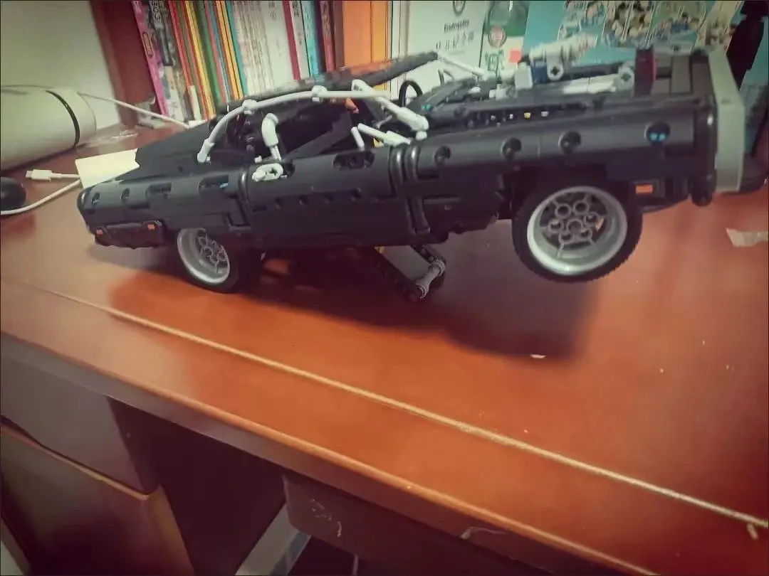 New car dodge charger racing car 2026 building block model movie Fast and Furious famous car brick male and female youth toys ho view 3