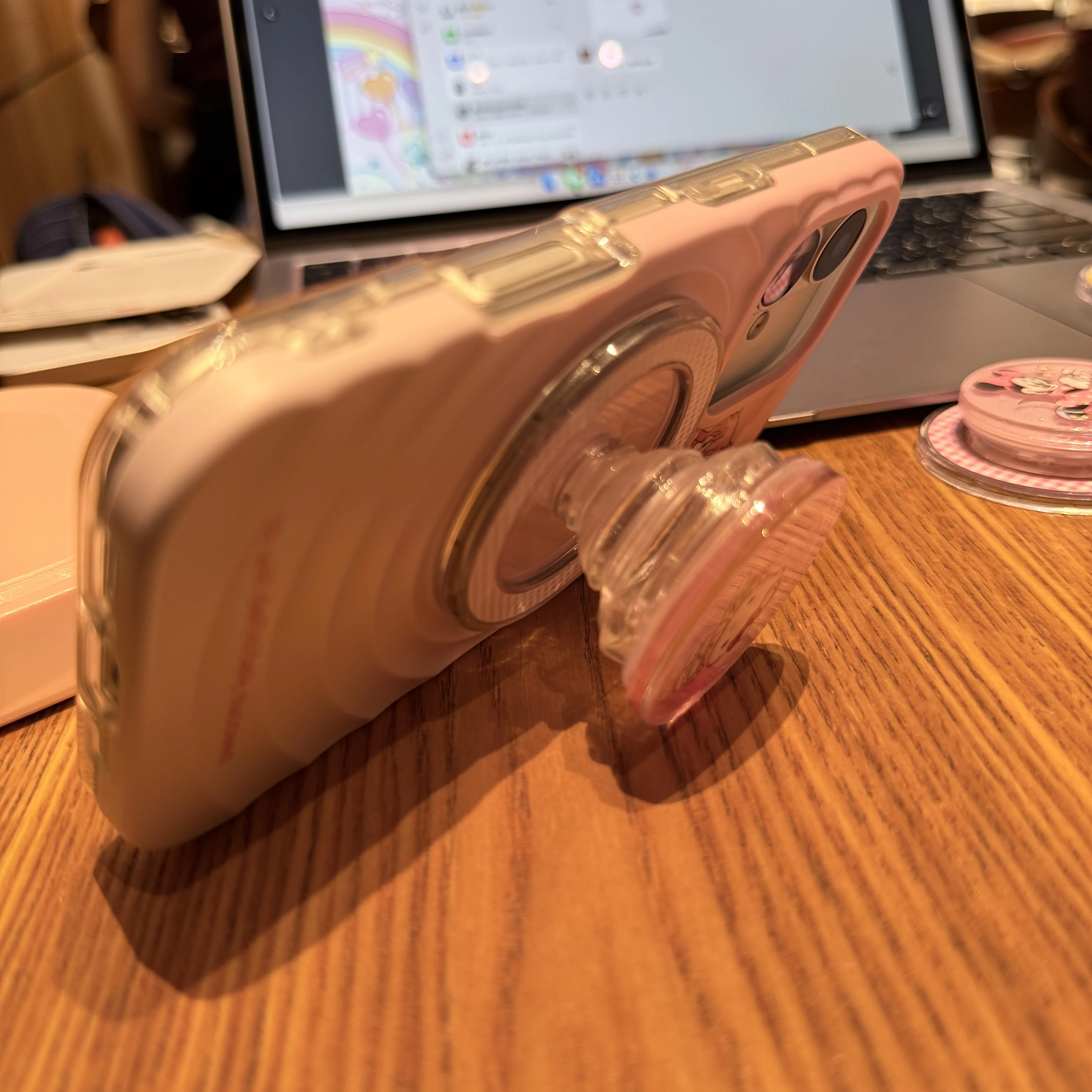 ที่วางโทรศัพท์แบบแม่เหล็กลอยได้ ลายซานริโอ้ เฮลโล คิตตี้ ดิสนีย์ มิกกี้ สติทช์ สโนปี้