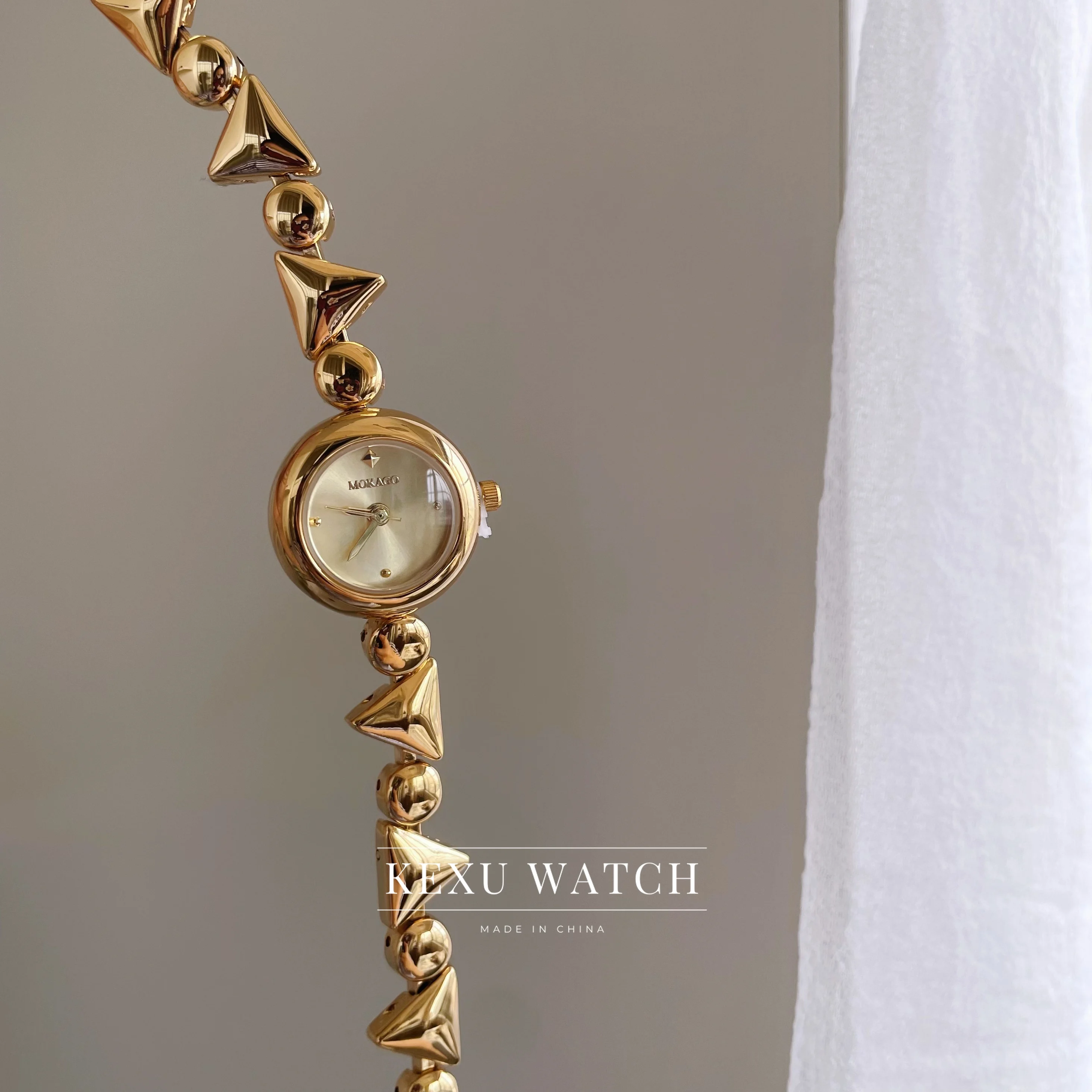 Mokago Watch Elegant Golden Round Face Quartz Wristwatch for Women, Dainty Geometrical Shape Bracelet Ladies Watch