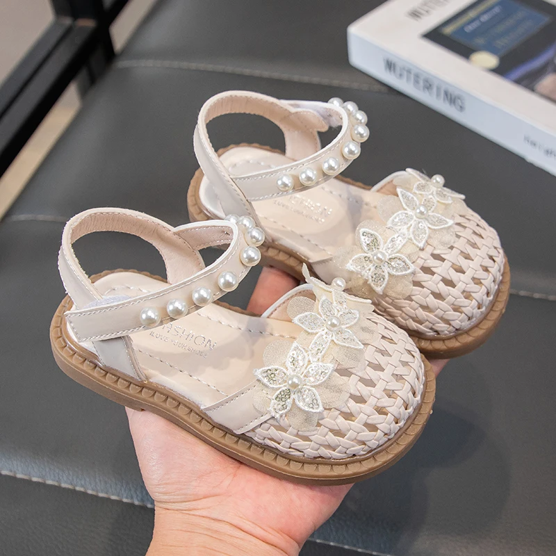 

Wide Foot Friendly Kids Summer Sandals Loose Inner Space Breathable Anti Slip Daily Comfort Walking Shoes