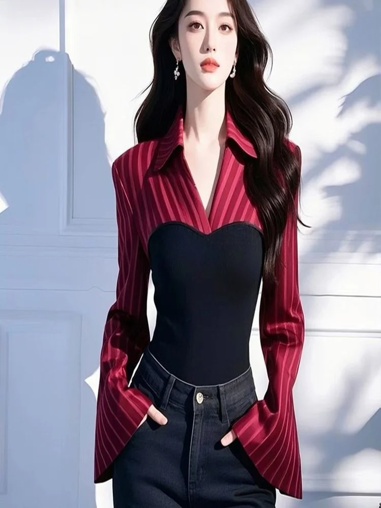 

Spring New Blue Striped Splicing irt Women's Unique Beautiful Flared Sve Profional Fake Two-Piece Blouse Korean Sle