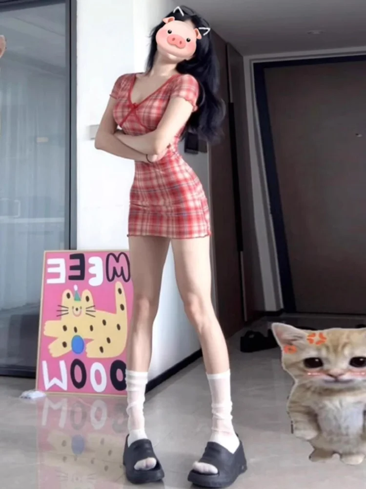 Retro Red Plaid  Dress Women's Summer Bodycon Skirt Sexy V-Neck Waist Cinch Sweet And Spicy Skirts Poem Memory Queen