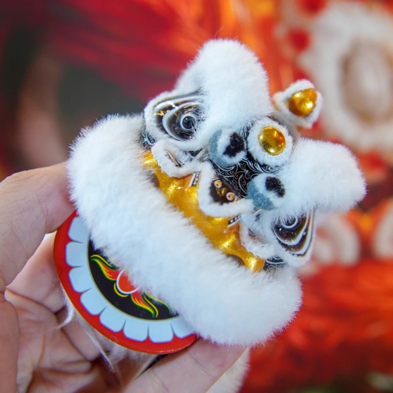 Foshan Lion Dance Ornament Mini Lion Car Control Home Handicrafts