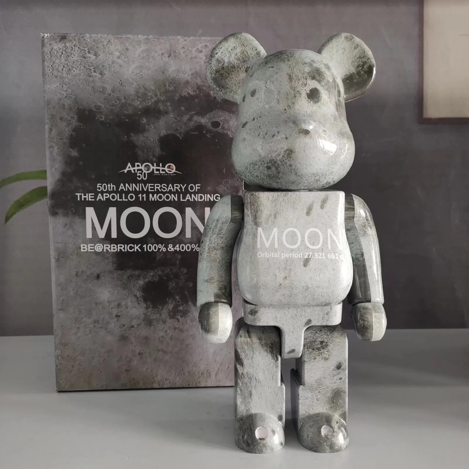 Bearbrick 400% 28cm Moon And Mars Combined Astronomy Lovers Collect Desktop Ornaments Gift Of Trendy Toys To Friends Moonscape