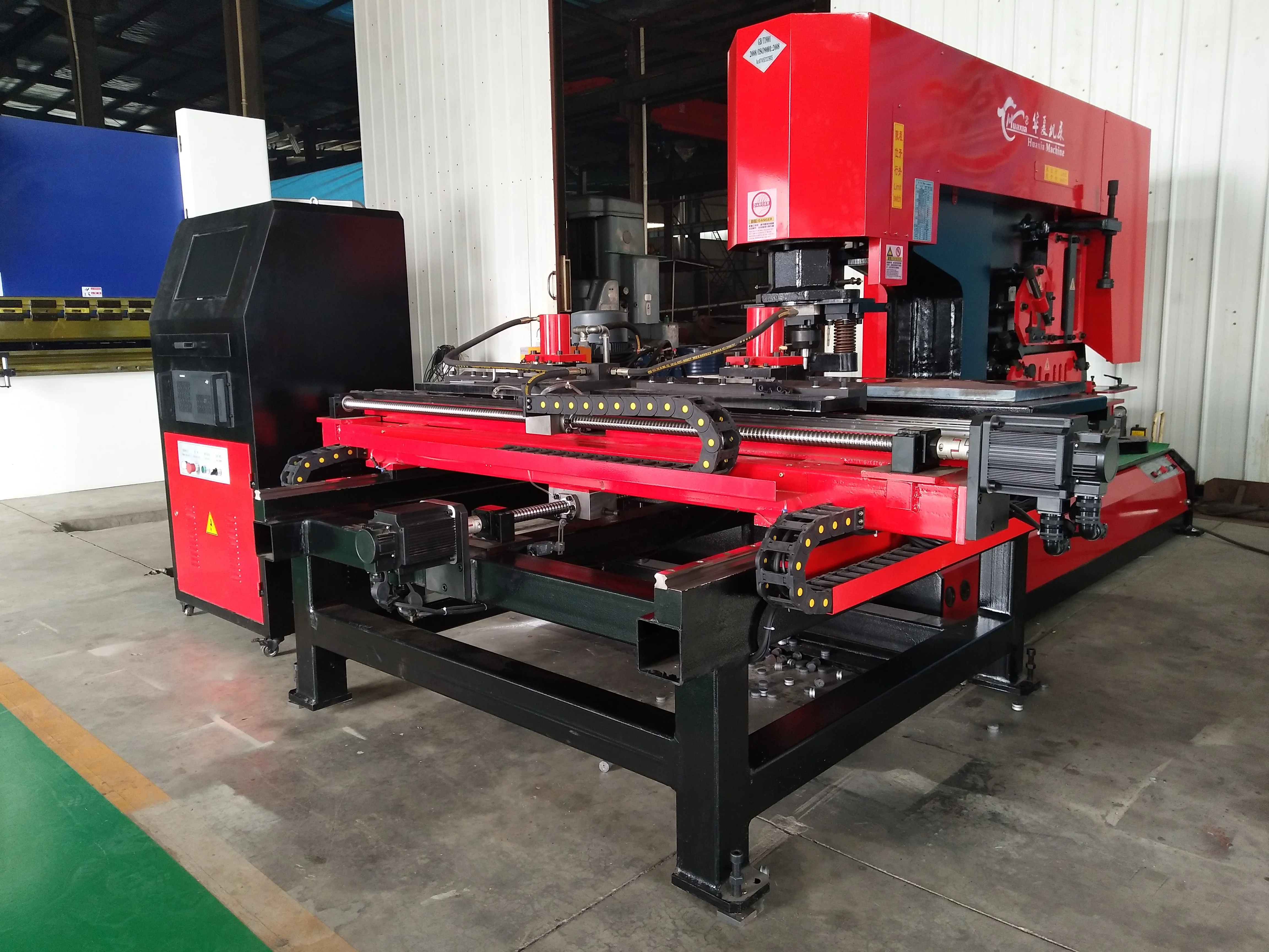 Hydraulic Combined Punching and Shearing  Q35Y-16 with Two Axis Feeding