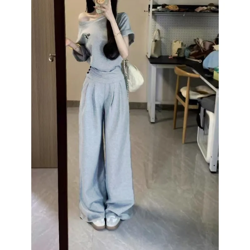A New Korean-style Grey Casual Sportswear Set Women in Summer Featuring Short Cinched Waist Off-the-shoulder Top Wide-leg Pants