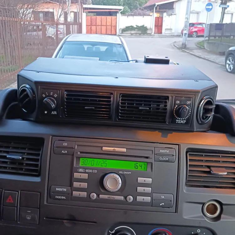 مكيف هواء عالمي بمروحة واحدة من الألومنيوم 12 فولت 24 فولت لوقوف السيارات 12 فولت لشاحنة RV شاحنة تخييم #1