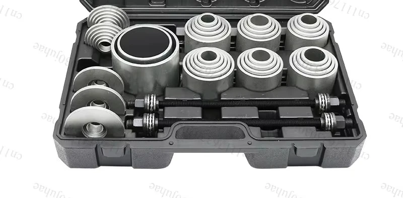 Car chassis rubber sleeve replacement tool, rear axle lower arm liner disassembly tool