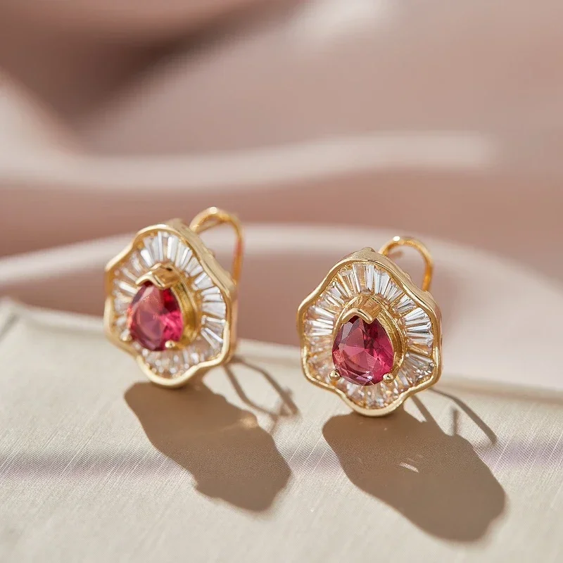 Europa und die Vereinigten Staaten Mode unregelmäßige rote tropfenförmige Tropfenohrringe Damen klassischer Trend Urlaub Party Schmuck Geschenke