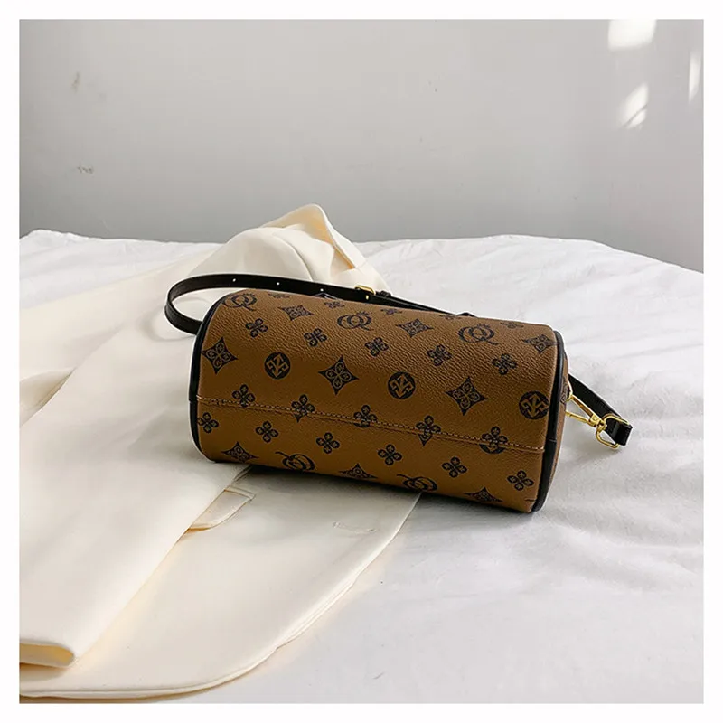 حقيبة كروس نسائية فاخرة 2025 رائجة البيع موضة جديدة ريترو حقيبة يد مطبوعة عالية الجودة بولي Leather حقيبة كتف بوسطن