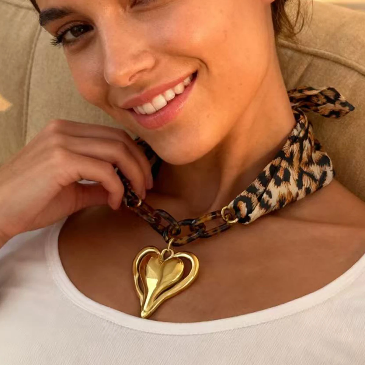 

Fashion Stainless Steel Heart-Shaped Leopard Print Scarf Trendy Necklace 18K Gold Plated Quality Ladies Jewelry For Daily Wear