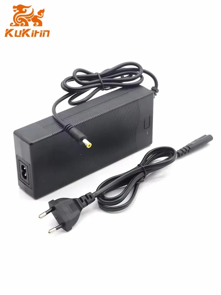 EU-Lager 67,2V 2,0A Ladegerät für Kukirin G4 Elektroroller Lithium-Batterie-Ladegerät mit DC 5,5x2,1mm Anschluss Kickscooter-Teil