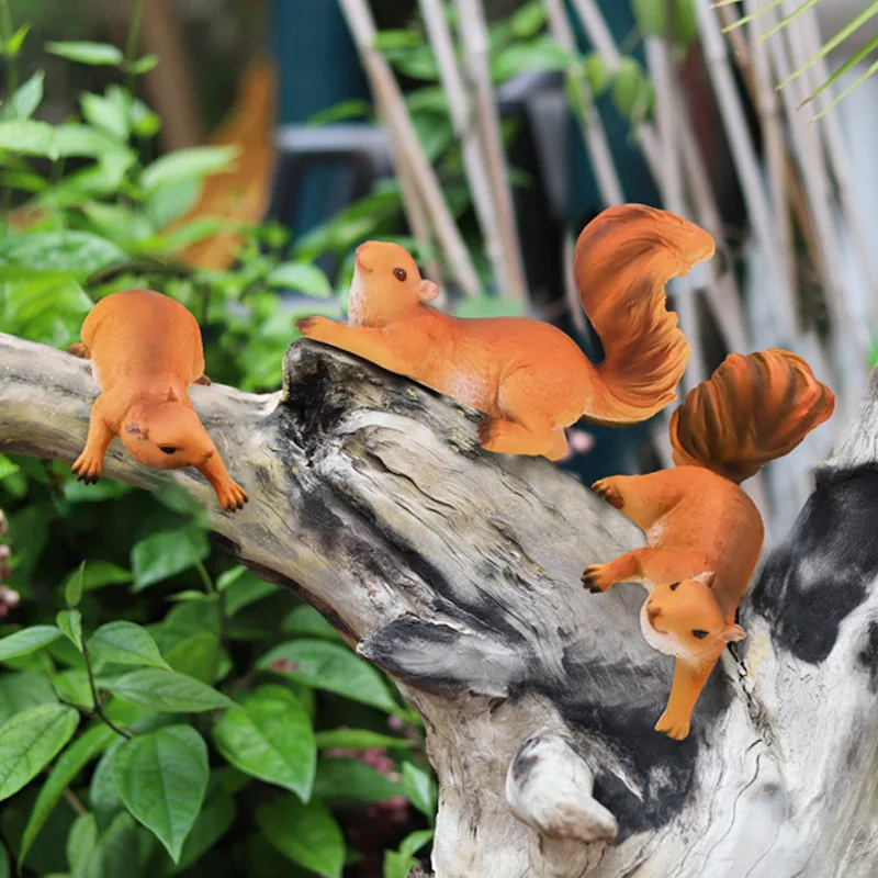Courtyard Garden Decoration Ornaments Layout Resin Crafts Simulated Squirrel Tree Hanging Zoo Landscape Outdoor