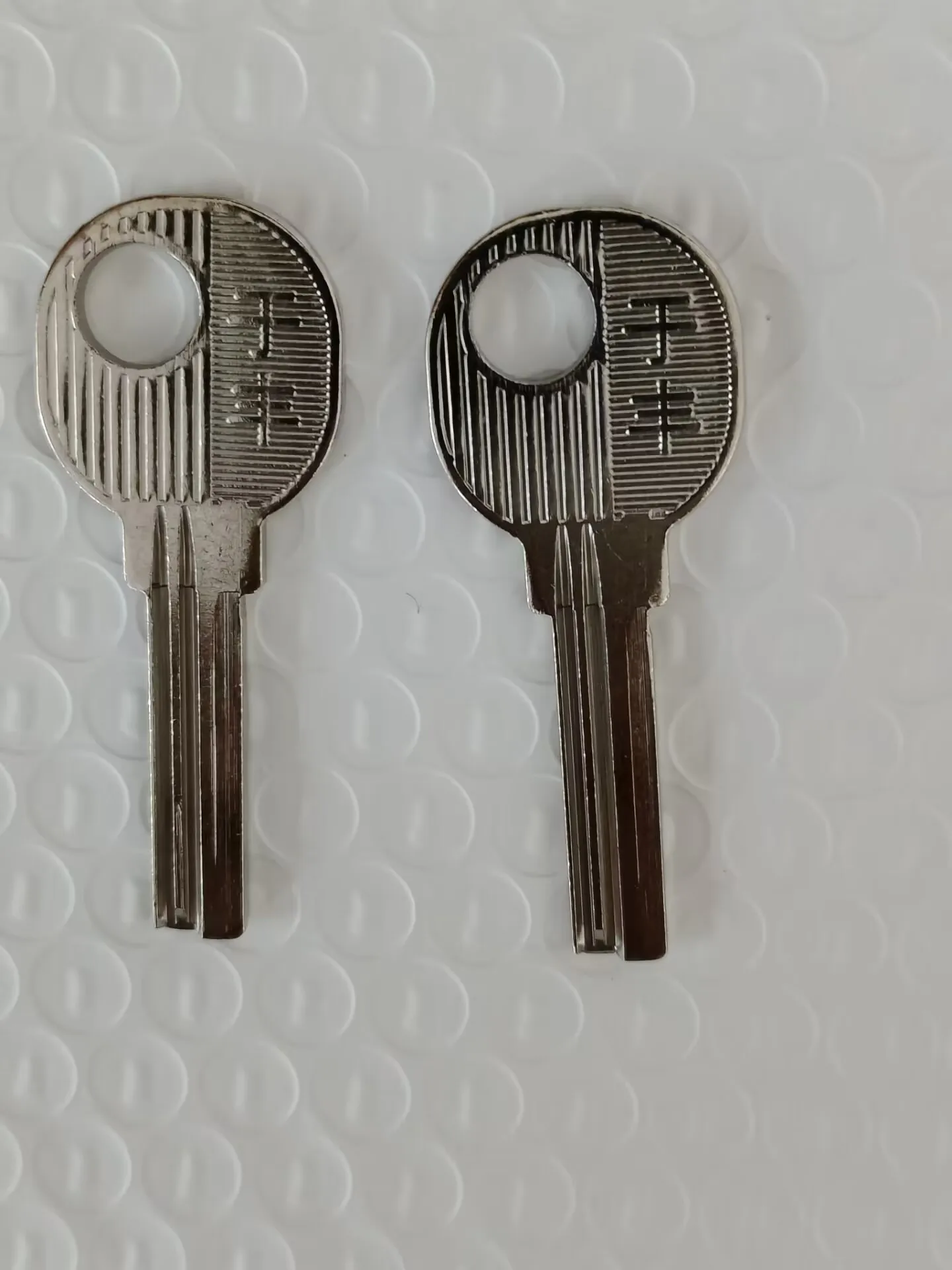 

B270 Right Groove Blank Empty Key For House Door Keys 20 pieces/lot