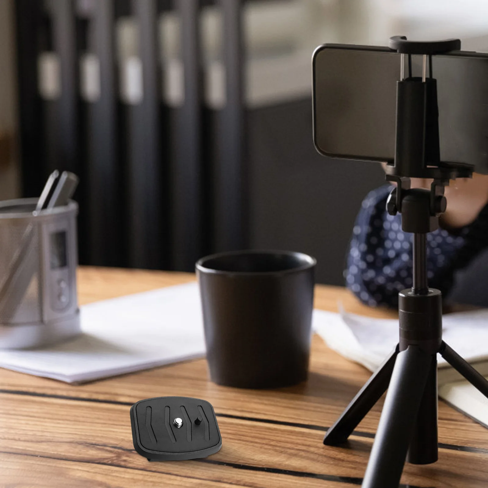 

2Pcs Mounting Plate for Tripod Quick Release System 43Mm Rugged Plastic Camera Accessory Secure Fast Attachment Detachment