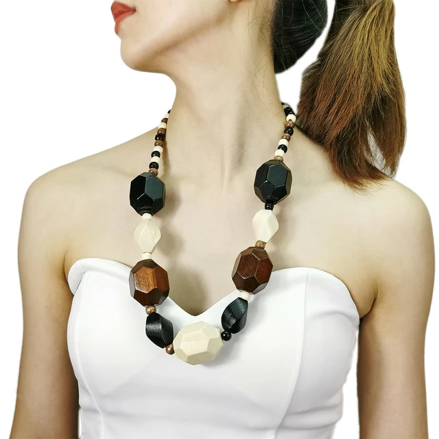 Long beaded necklace with pendant shop