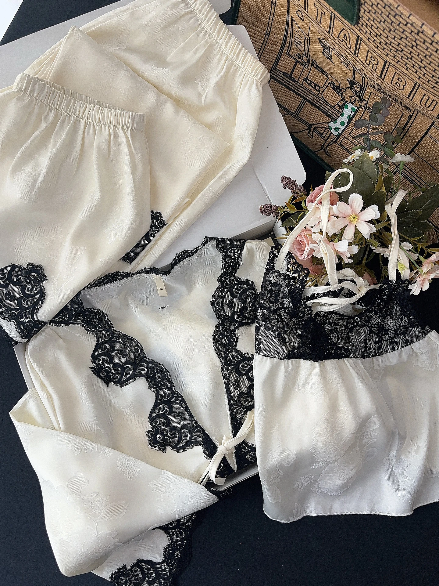 2025 summer new lace ice silk sexy suspender cardigan pajamas women's four-piece casual comfortable homewear