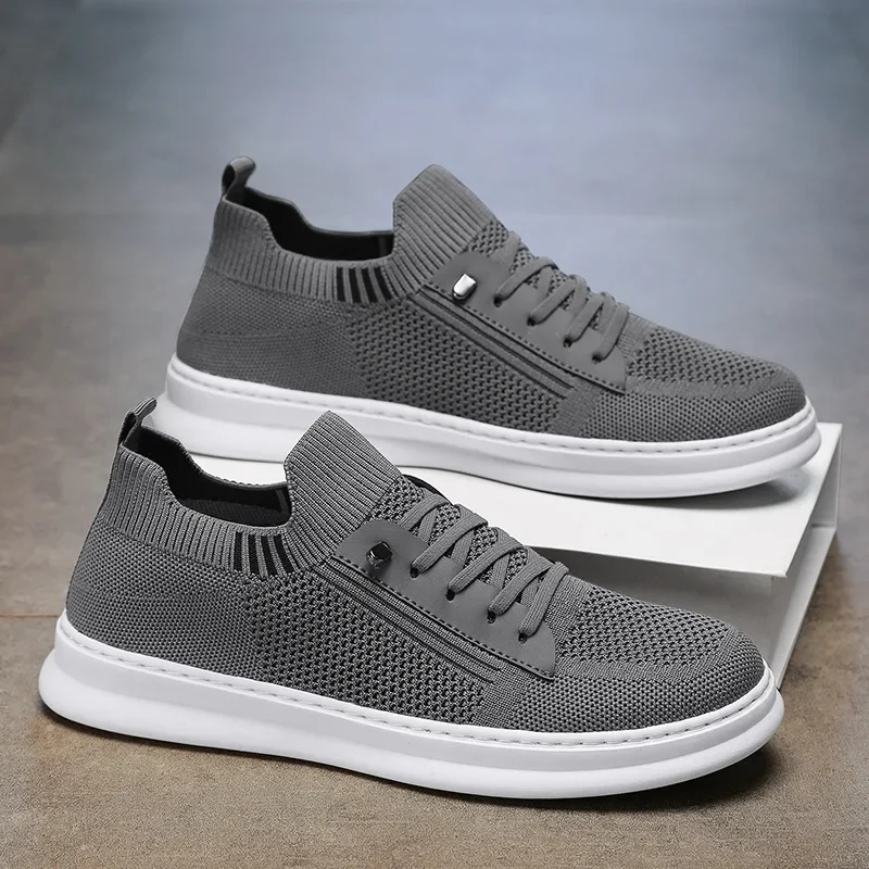 Scarpe casual estive in mesh traspirante con suole morbide scarpe da corsa comode e leggere nuove scarpe sportive di lusso da uomo