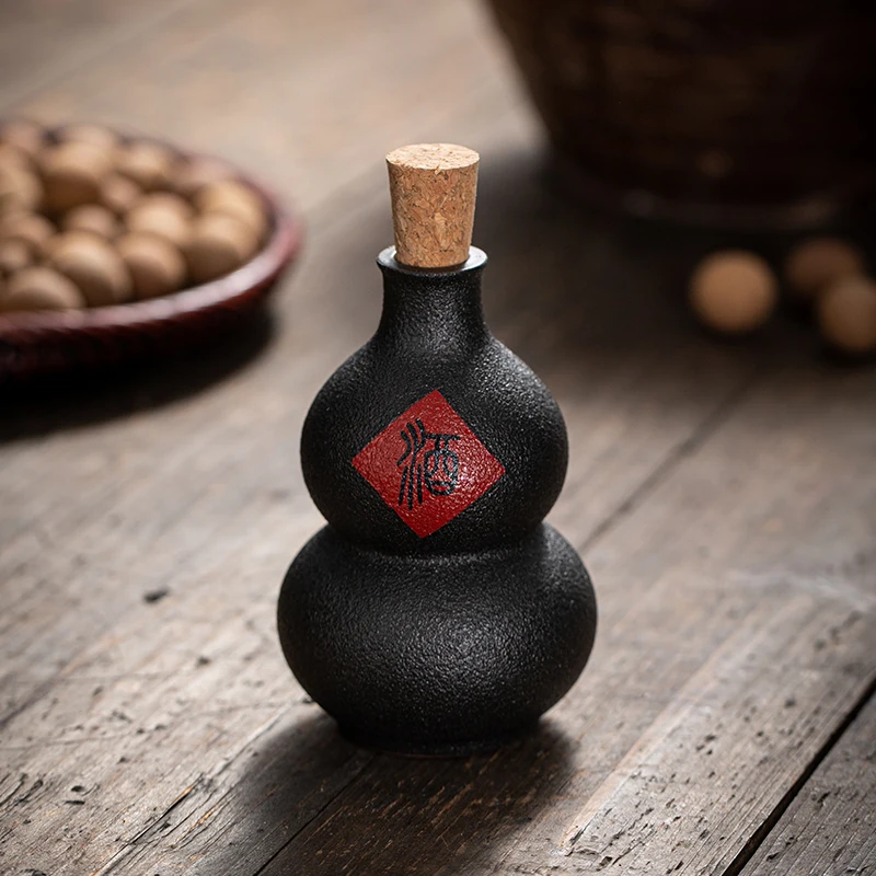 Wine Pot Vintage Stoneware Household Retro New ChineseStyle Bottles Earthen Jar Archaized Cup Black Red Portable Decorations 1Pc