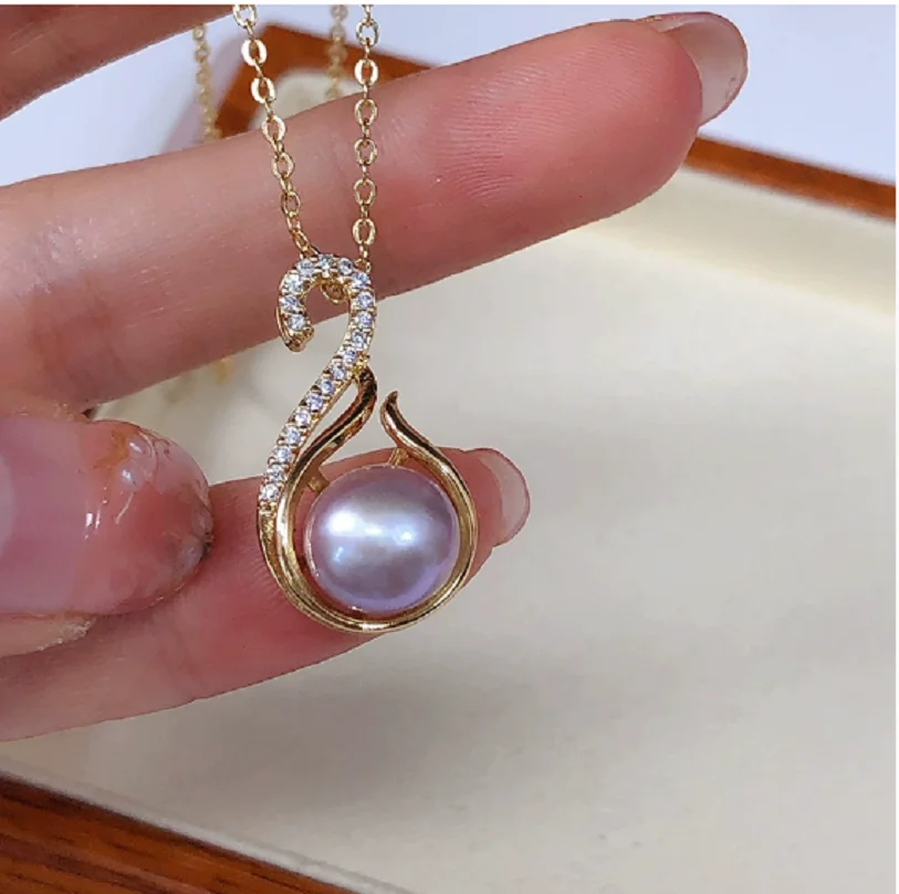 

The new Pearl Pendant is simple and versatile, and the niche design gives girlfriends pearl jewelry.