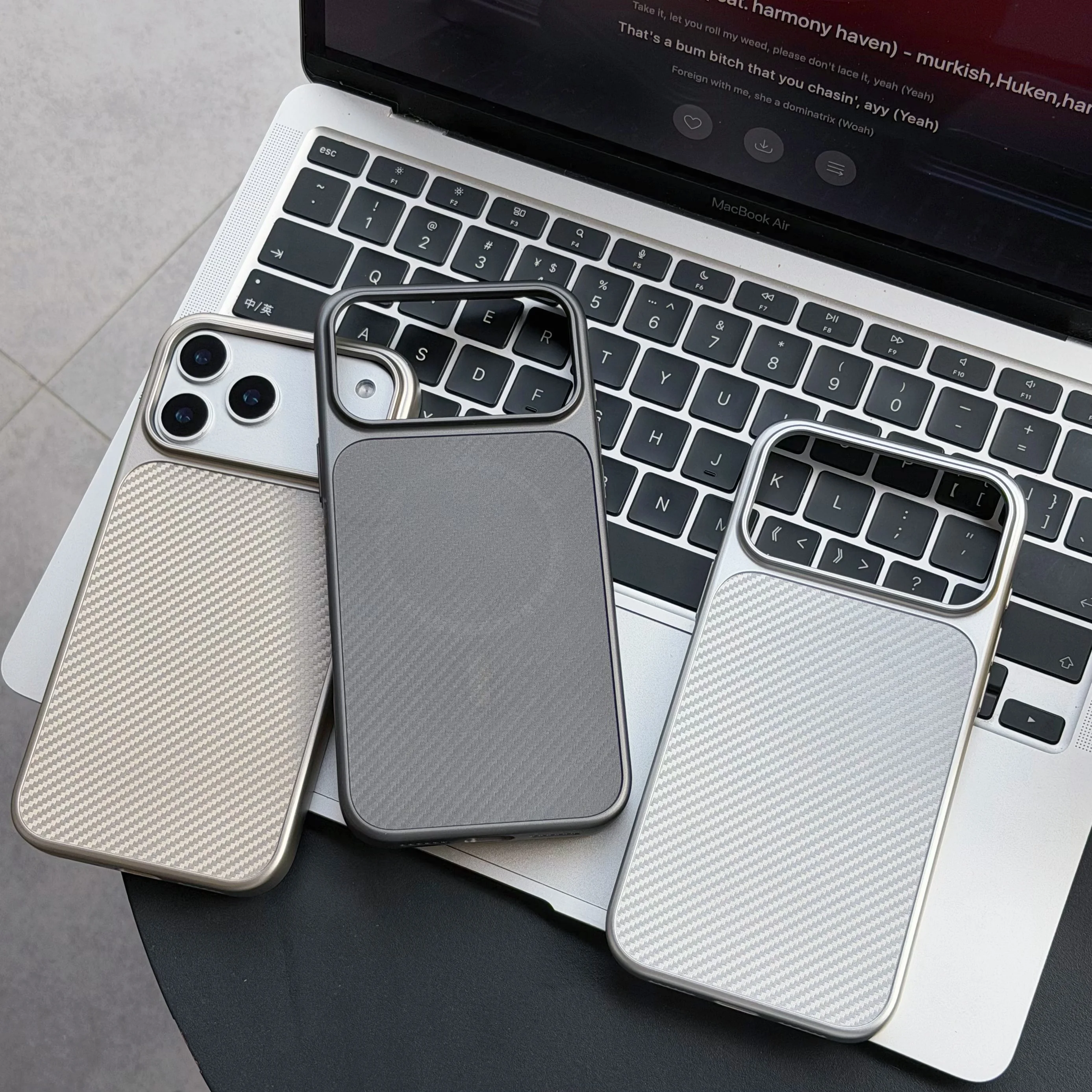 Luxus PC Magnetische Carbon Faser Muster Telefon Fall für iPhone 17 15 16 Pro Max 17 pro max Drahtlose Lade Schutz Telefon Abdeckung
