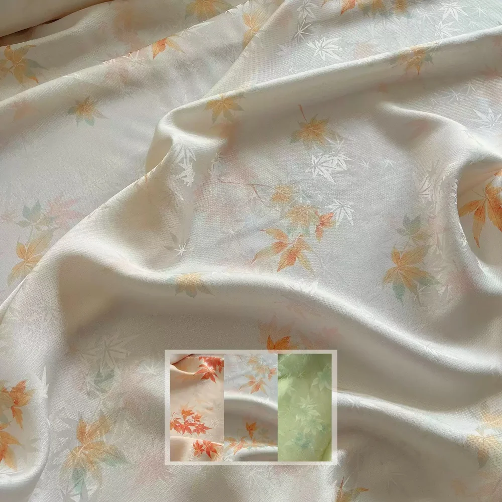 人気でおしゃれな新作、高品質で光沢のあるメープルリーフデザインの快適なシルクジャカード生地、女性用サマードレスや寝間着に最適
