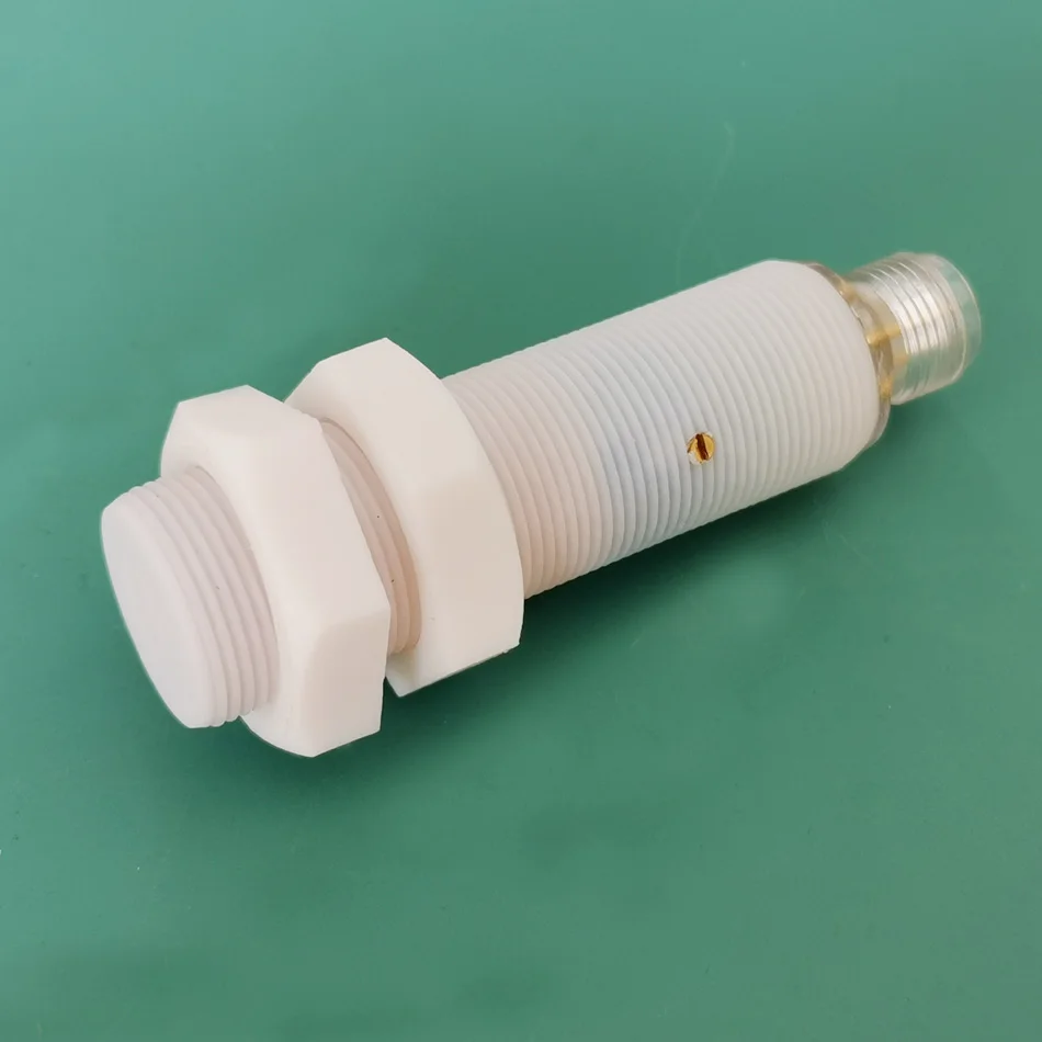 M18 PTFE Housing Capacitive Sensor, Chemical & High Temperature Resistant, Capacitive Proximity Sensor 4wires PNP M12 Connector