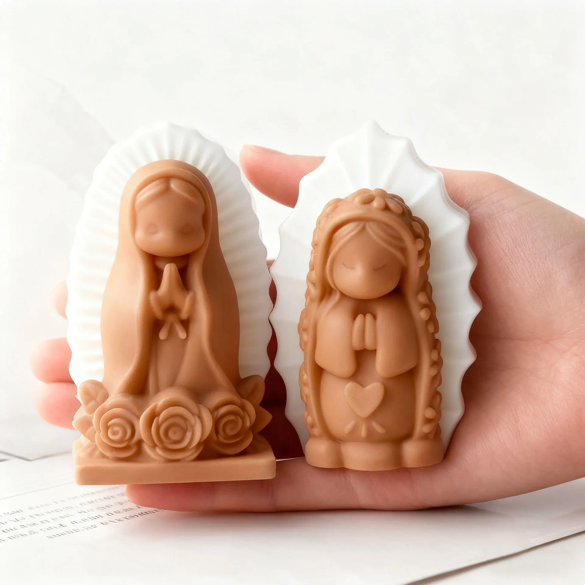 DIY Pray Little Girl Silicone Candle Mold Handmade Aroma Plaster Resin Ornaments Mould Durable Chocolate Cookies Baking Molds