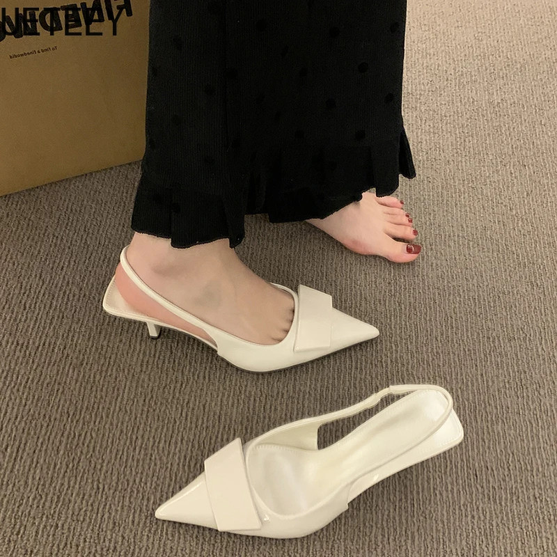 2025 ฤดูร้อนรองเท้าส้นสูงผู้หญิงรองเท้าแตะแฟชั่น Pointed Toe Singbacks รองเท้าสไตล์การออกแบบจัดเลี้ยง Sandalias รองเท้า