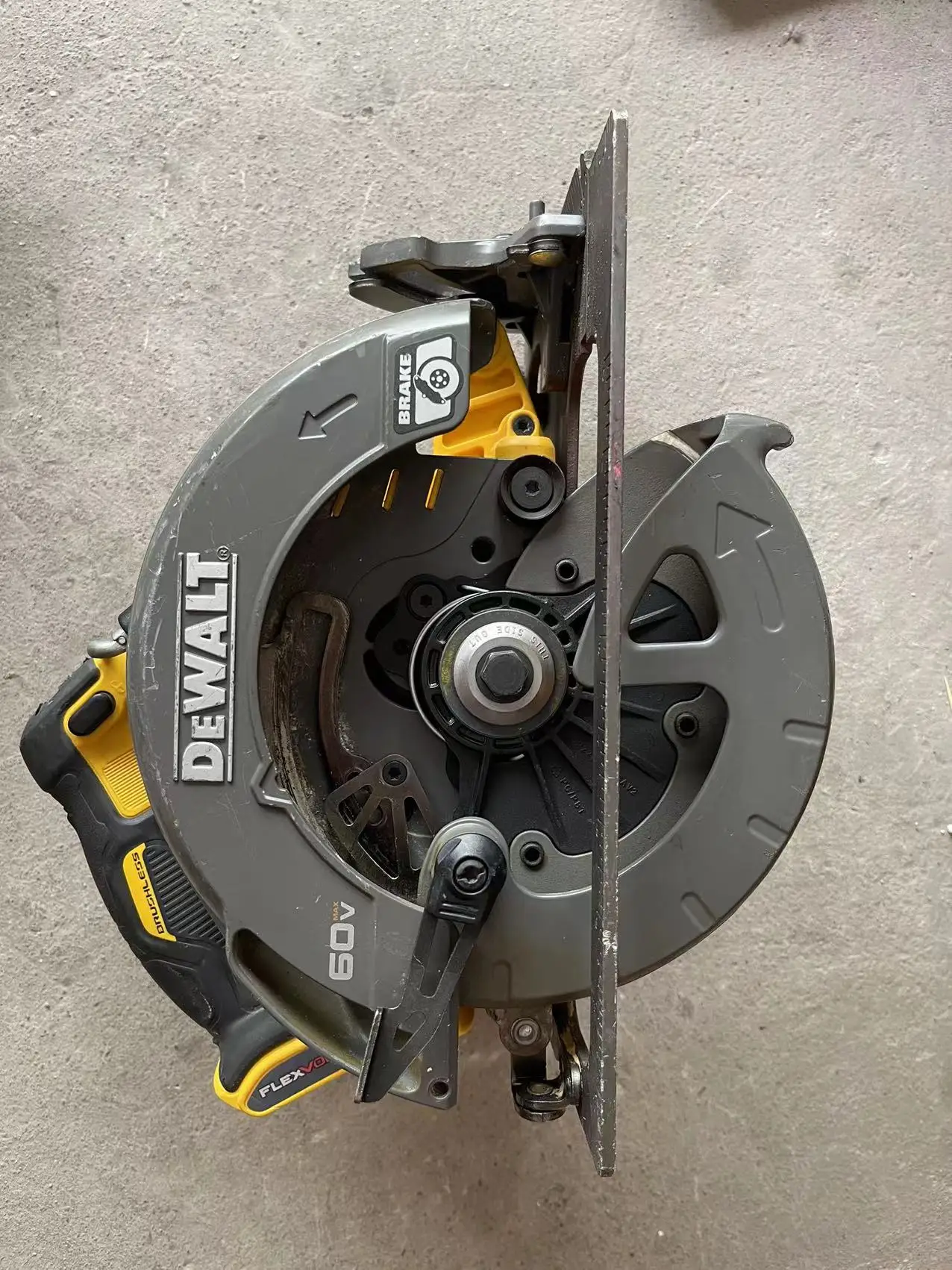 

DEWALT DCS575 54V 190mm Circular Saw Cordless 18v (BARE UNIT),TOOL ONLY ,SECOND HAND