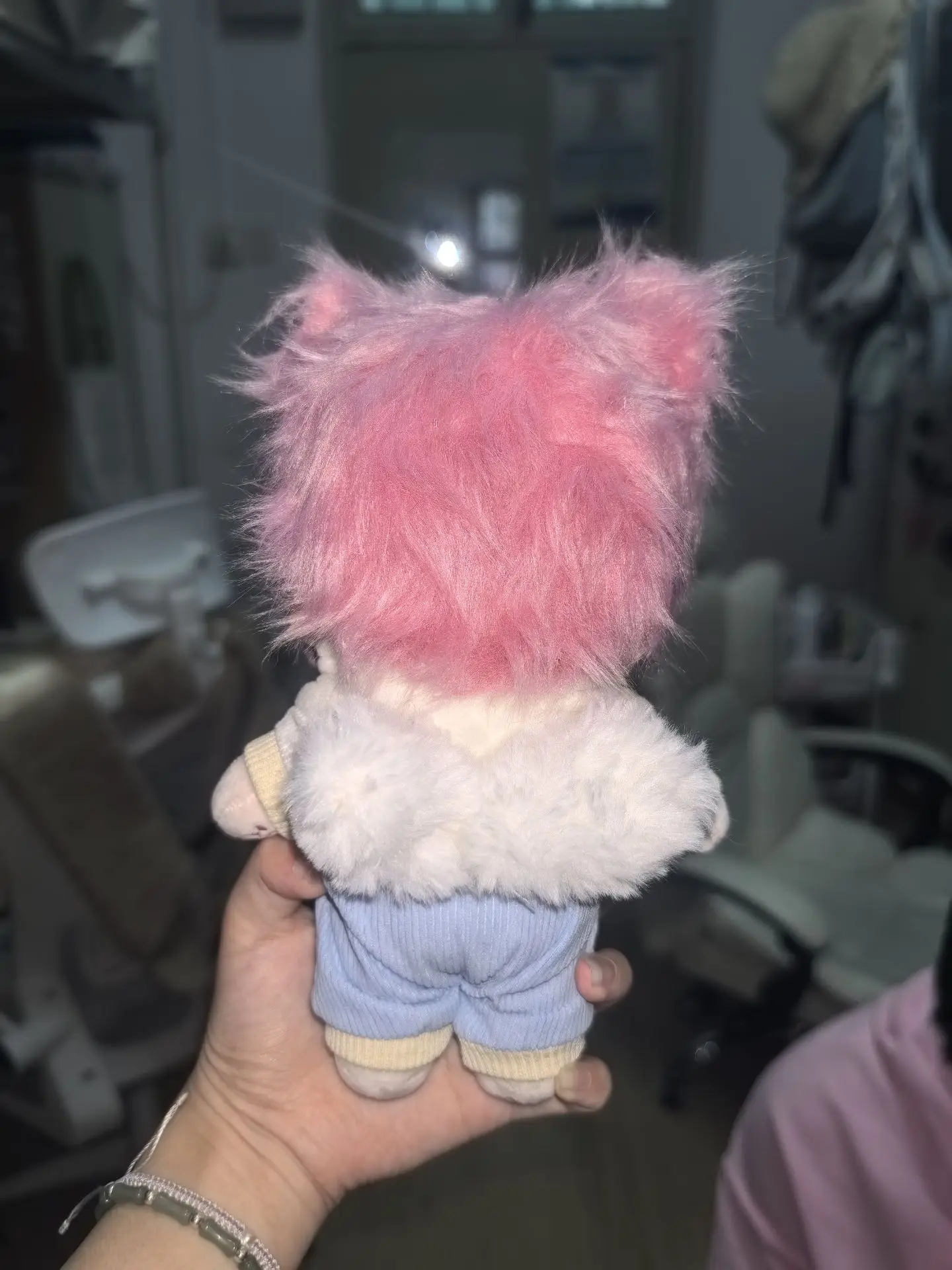 2025 สินค้าใหม่ในสต็อก ล็อคสีน้ําเงิน Alexis Ness 20ซม