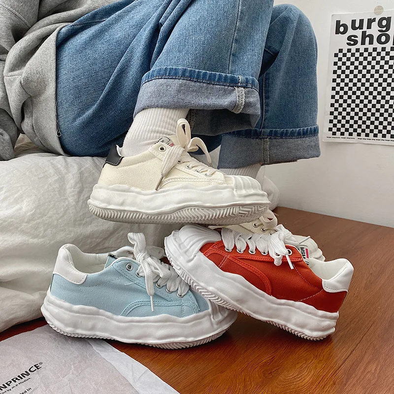 

Модные кроссовки на толстой подошве с большим носком для женщин, новинка весенне-летнего сезона, модные Универсальные бриджи, модные повседневные кроссовки для бега