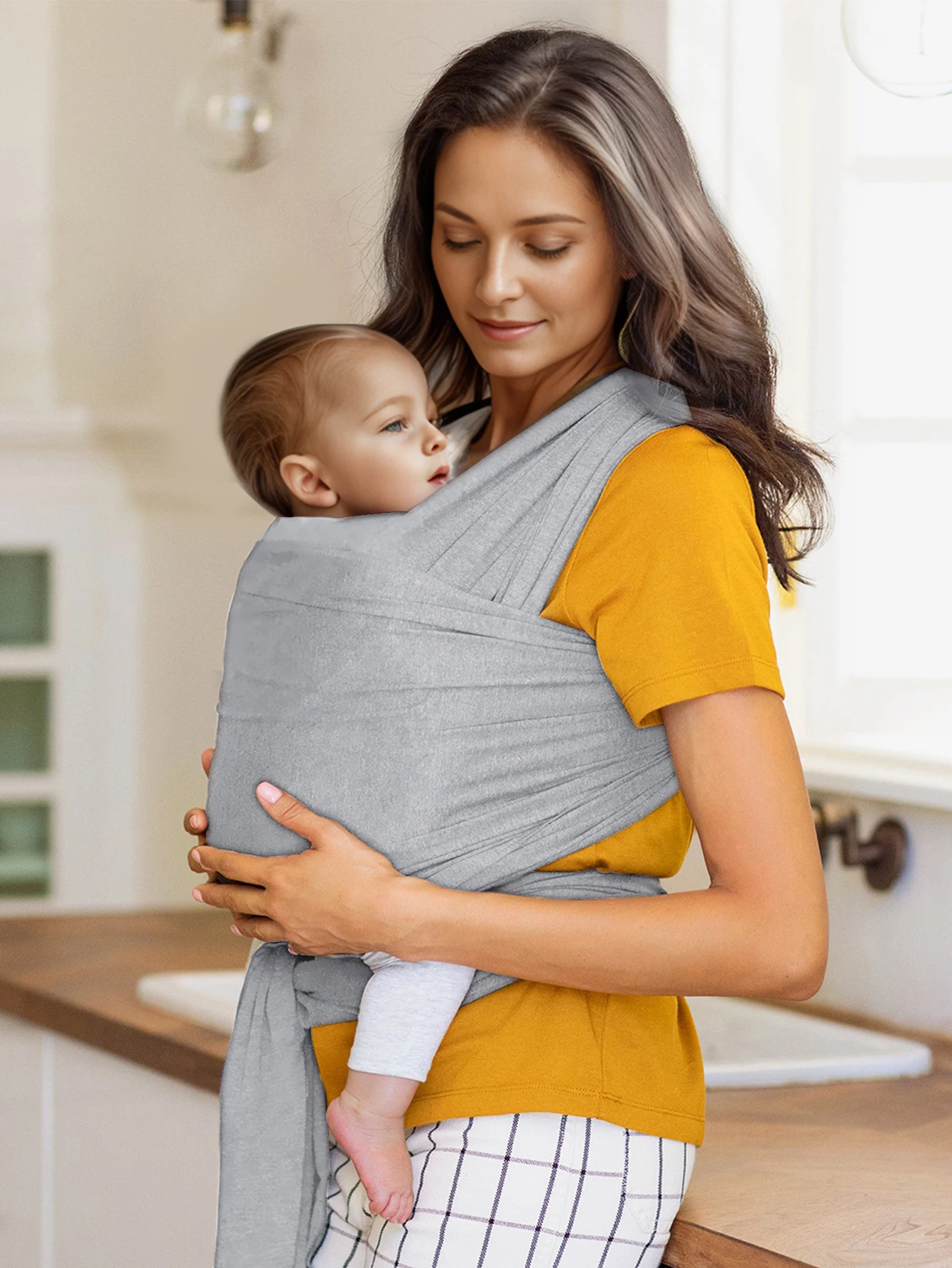 غطاء خلفي للأطفال حديثي الولادة قابل للتنفس ومضاد للانزلاق ومصمم لدعم الأرداف. إنه لا يقرص الأكتاف وأنا