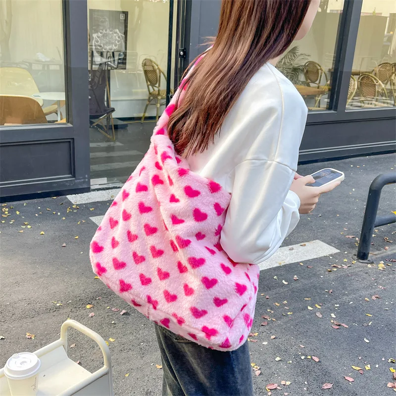 New Fashion Sweet Pink Heart Print Plush Tote Bag for Women Large Capacity Shoulder Bag Handbag Portable Shopping Bag Schoolbag