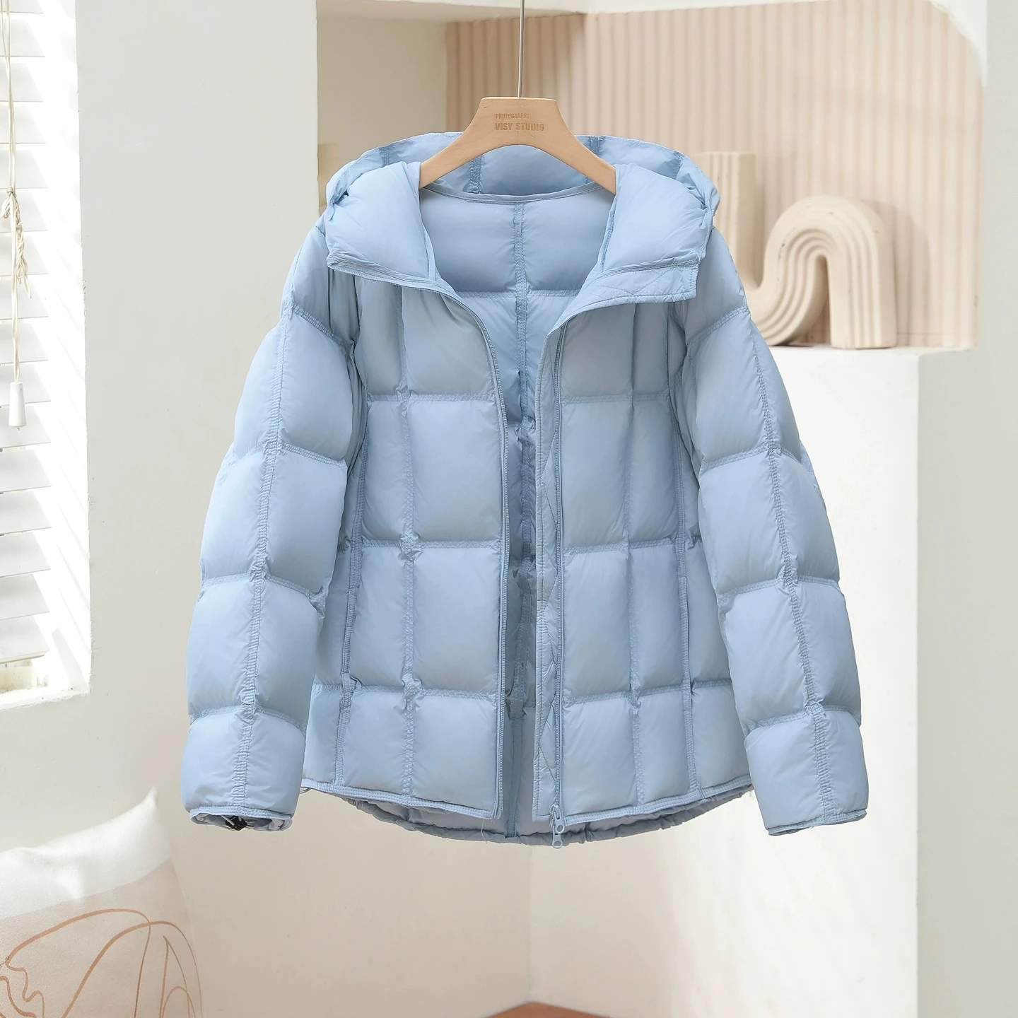 2025 겨울 신상 후드 화이트 덕다운 재킷 여성용 한국판 루즈 숏 두꺼운 푸프 다운 코트 여성용 솔리드 캐주얼 코트