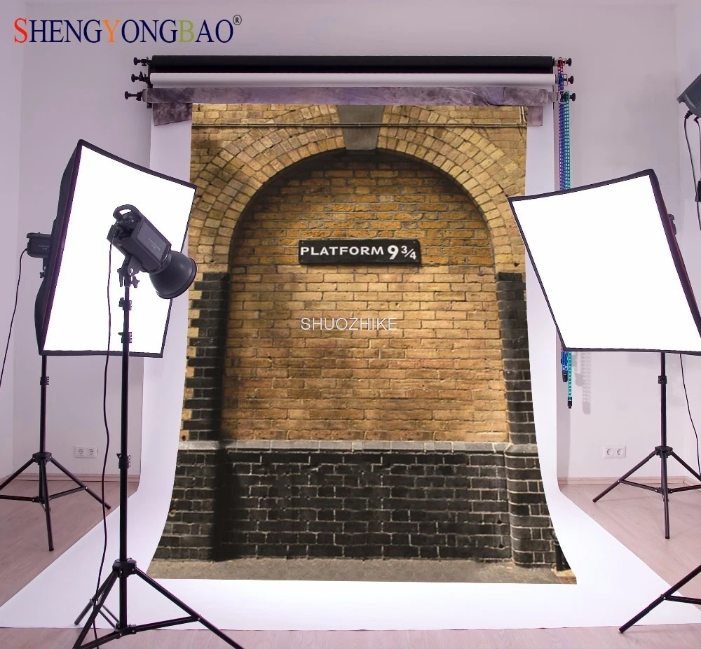 

SHUOZHIKE Art Cloth Heaven Photography Backdrop Brick Wall 9 3/4 Station Theme Photography Background SS-9051