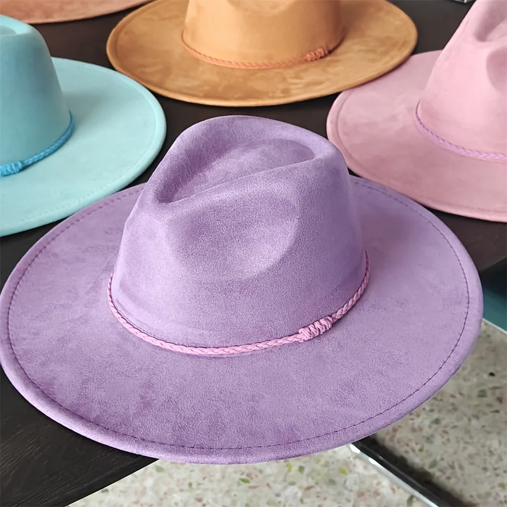 جديد اللون من جلد الغزال عادي فيدورا قبعة للجنسين الكنيسة الجاز قبعة بنما قبعة لباد قبعة الزفاف الملونة مضفر حزام الملحقات