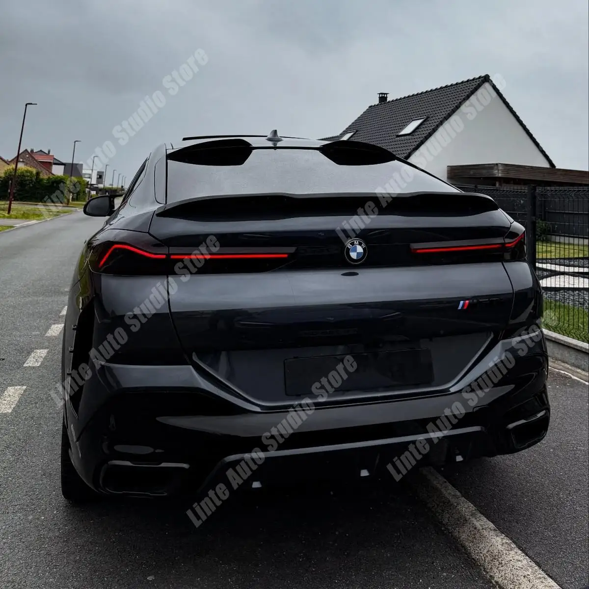 

Для BMW X6 G06 2019 2020 2021 2022 2023 2024 2025 задний ветровой нож крыша спойлер сплиттер глянцевая окрашенная АБС-пластик диффузор обвесы