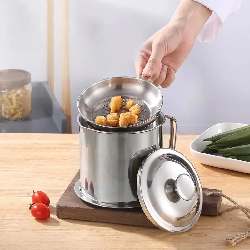 

Bacon Grease Container Kitchen Oil Container Can with Strainer for Store Meat Frying Oil and Cooking Grease Storage