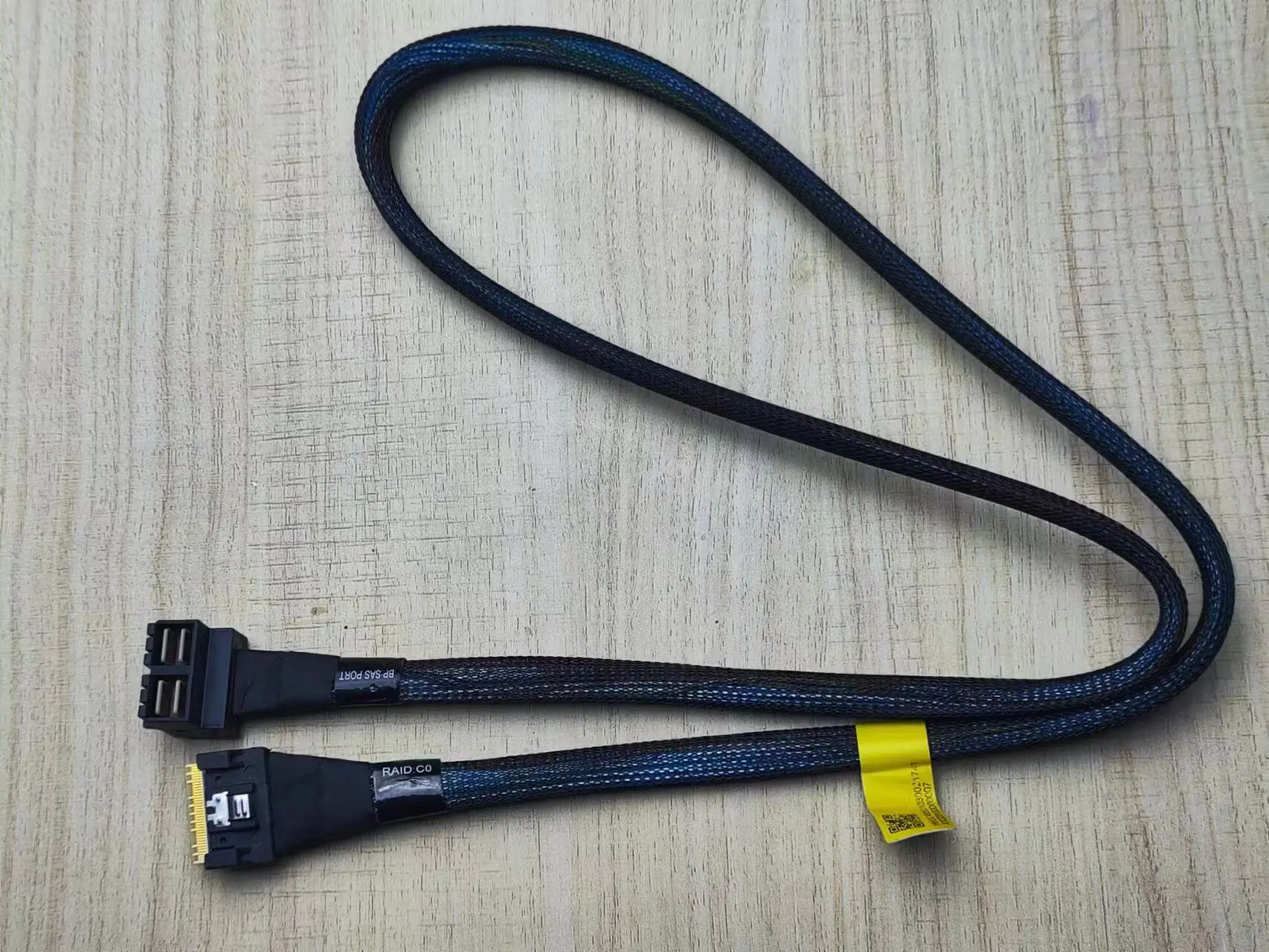 For H3C SFF-8654 8i to dual port SFF-8643 data cable HH3C48501030021741