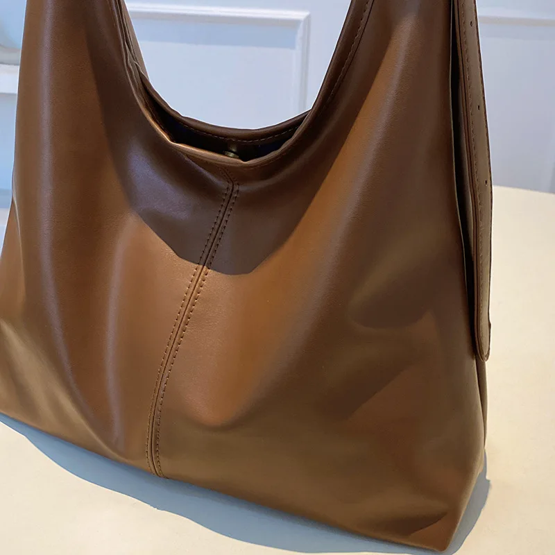 Minimalistische Kunstleder Hobo-Tasche Große Kapazität Damen Unterarm-Schultertasche Handtasche für Tägliche Arbeit Einkaufen Freizeit Damenhandtasche – Detail 5